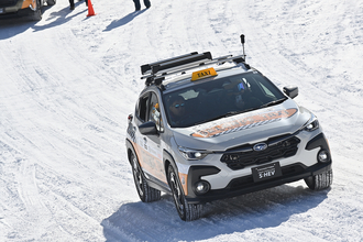 GRヤリス＆カローラがゲレンデを爆走！　トヨタの「SNOW DRIVE 2026 IN NAEBA」は「そのためだけ」に行く価値アリ!!