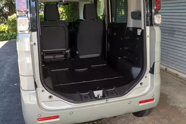 「スペーシア・ベース登場で「軽商用車」がいま激熱だった！　「ダサさゼロ」の最新モデル３台を徹底比較」の画像