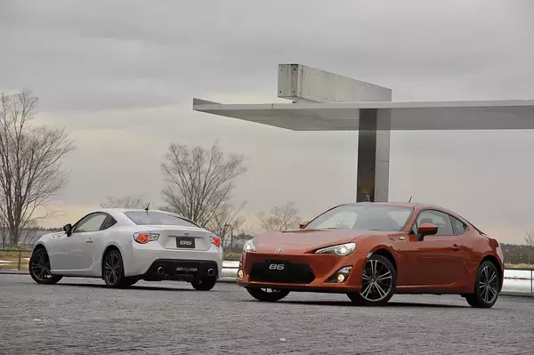 「「ミニバンを選ばない男はクズ！」の声まである時代！　「クルマ好き欲」が満たせないミニバン乗り男性に送る150万円以下のセカンドカー候補７台」の画像