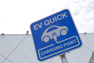 もう「伸びしろ」しかない!?　問題ばっかり指摘される「電気自動車」に待つ「明るい話題」５つ