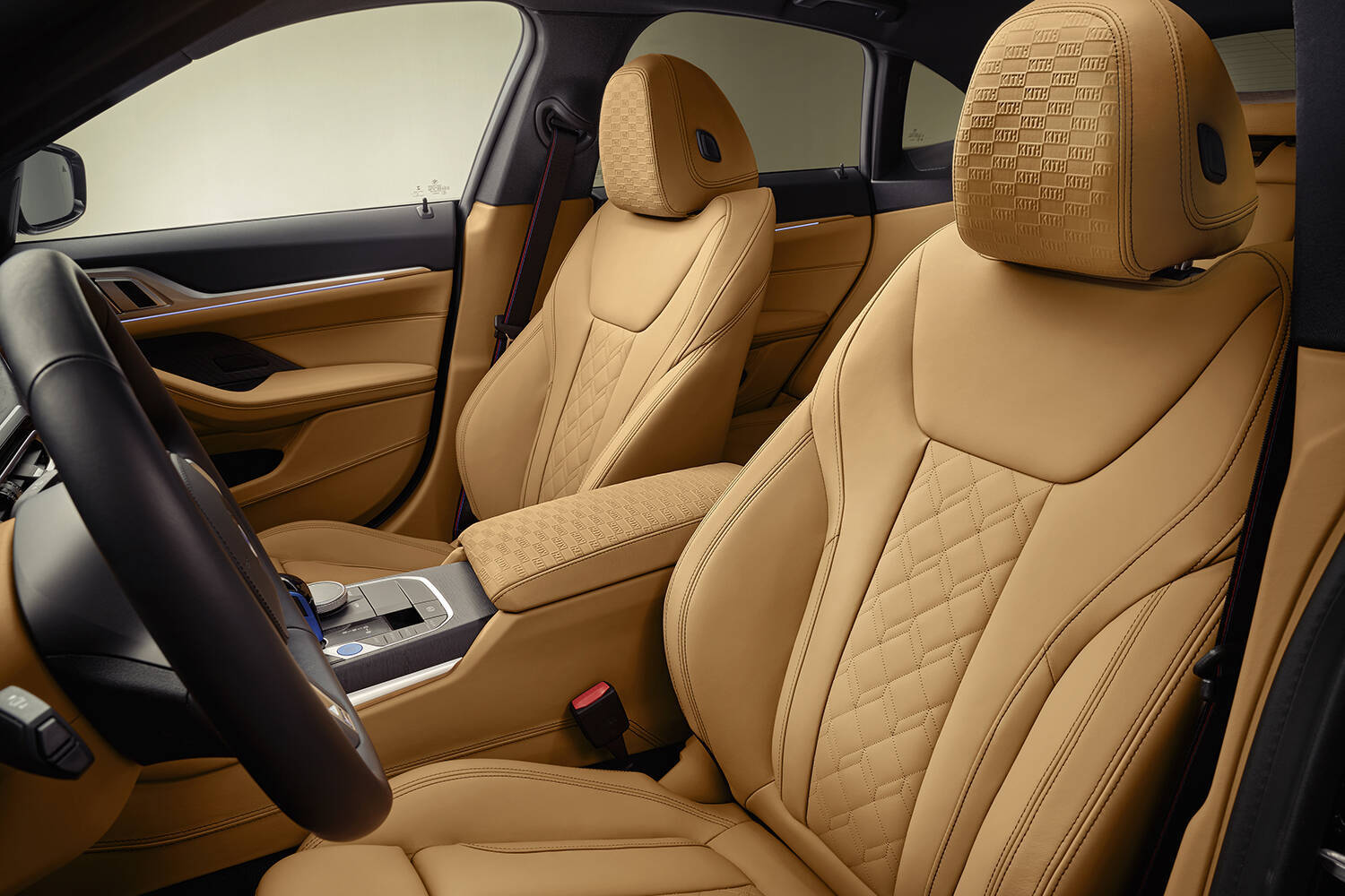 全世界６台の限定モデルを日本に１台だけ導入！　時代の最先端をいくアパレルブランド「Kith」とコラボしたBMW i4 M50 by Kithを発売