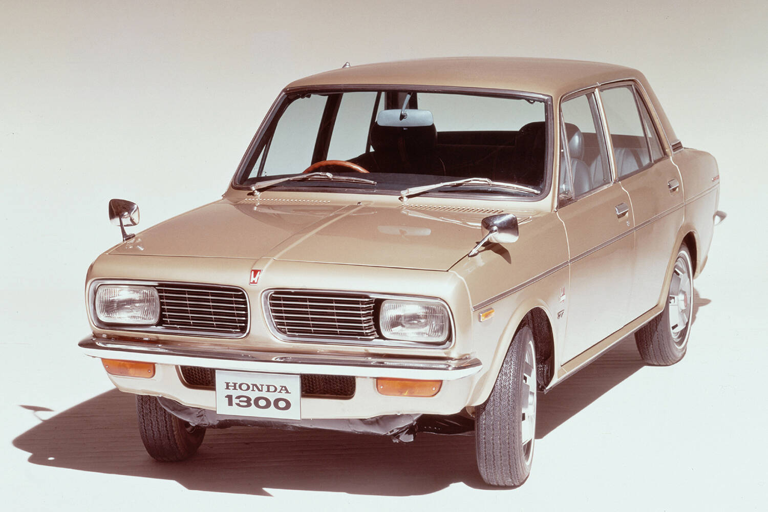 F1と共同開発の噂もあながち間違いじゃない!?　宗一郎イズムが流れる「ホンダ1300」という売れなかった隠れ名車