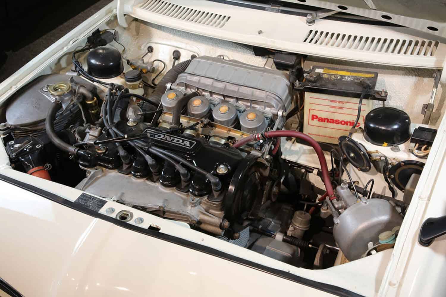 F1と共同開発の噂もあながち間違いじゃない!?　宗一郎イズムが流れる「ホンダ1300」という売れなかった隠れ名車