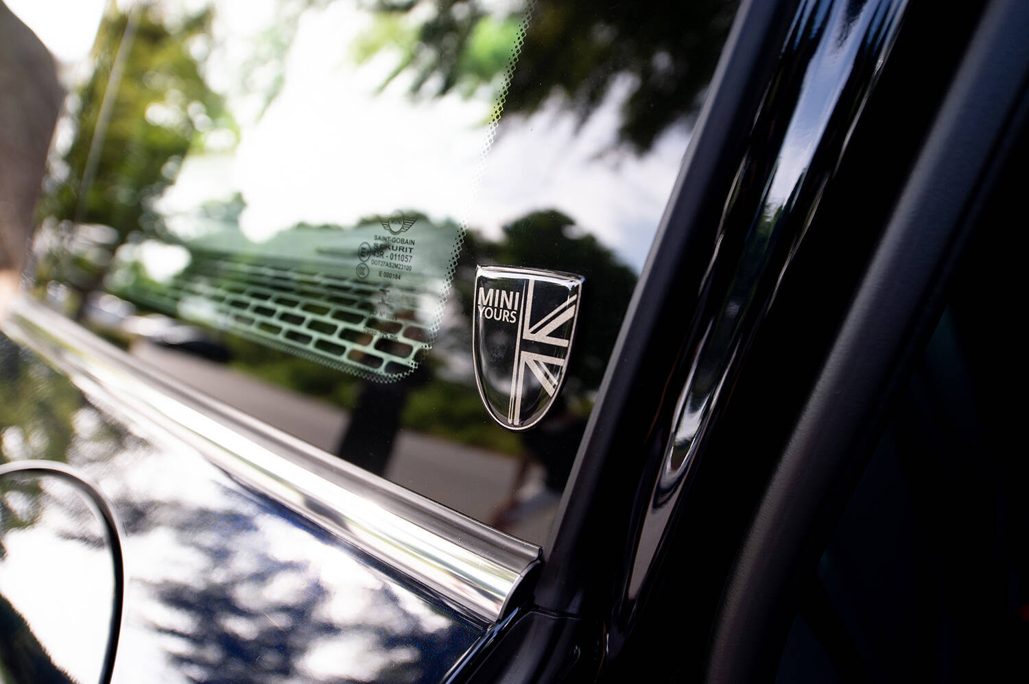 MINIの「ゴーカートフィーリング」って何？　編集部員がクーパーS クラブマンで体感