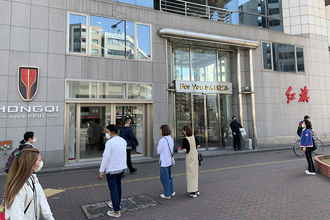 スクープ!!　中国の「紅旗」が日本に送り込む第２の刺客「大型SUV」の「HS7」を補足した