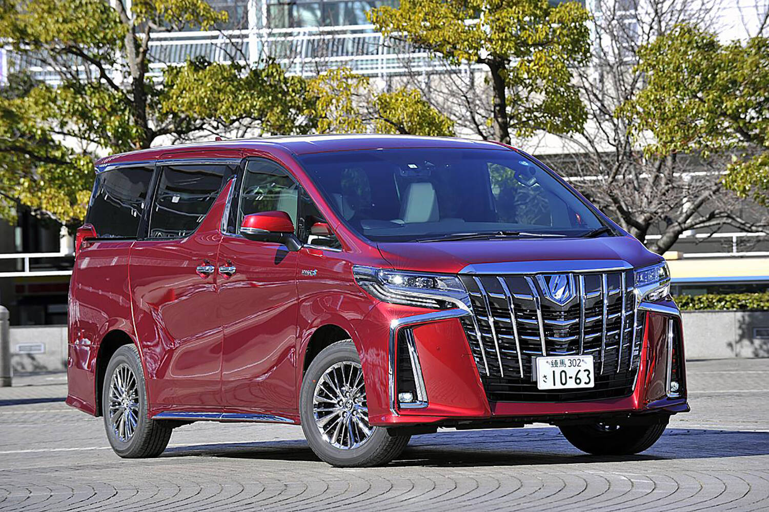 どうしてこうなった!?　謎のツッコミどころがある大人気新車５台