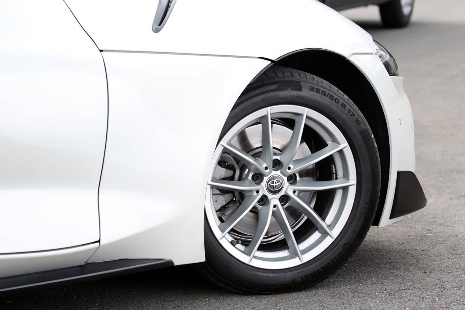 どうしてこうなった!?　謎のツッコミどころがある大人気新車５台