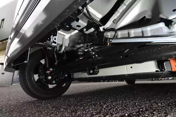 「【試乗】軽に電気自動車を組み合わせると「軽」を超える！　日産 サクラの上質さにうっとり」の画像