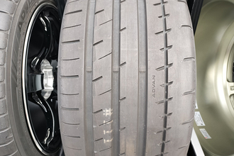 黒いゴムを成形しただけじゃない！　じつは複雑なクルマ用タイヤの中身