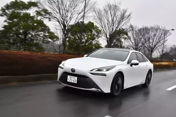 「「車速連動ドアロック」はアリかナシか？　同じメーカーでも車種によって採用はまちまちな装備のメリット・デメリットを考える！」の画像