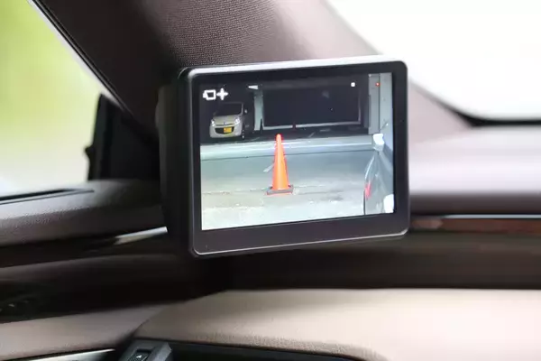 「レクサスの現行セダンモデルを紹介！　安く購入するコツや中古車相場についても解説」の画像