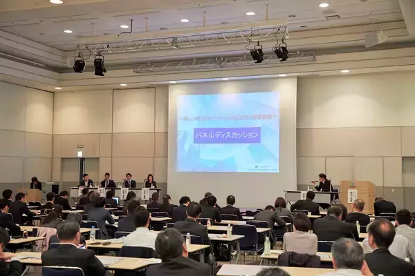 「普段なかなか見れないトラックを見てみよう！　ジャパントラックショーが４年ぶりに開催決定」の画像