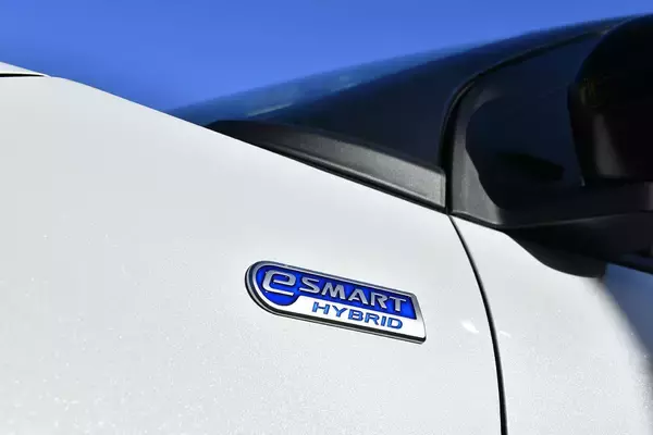 「「ディーゼル」「V型エンジン」「フルハイブリッド」！　軽自動車に「採用されない技術」とその理由」の画像