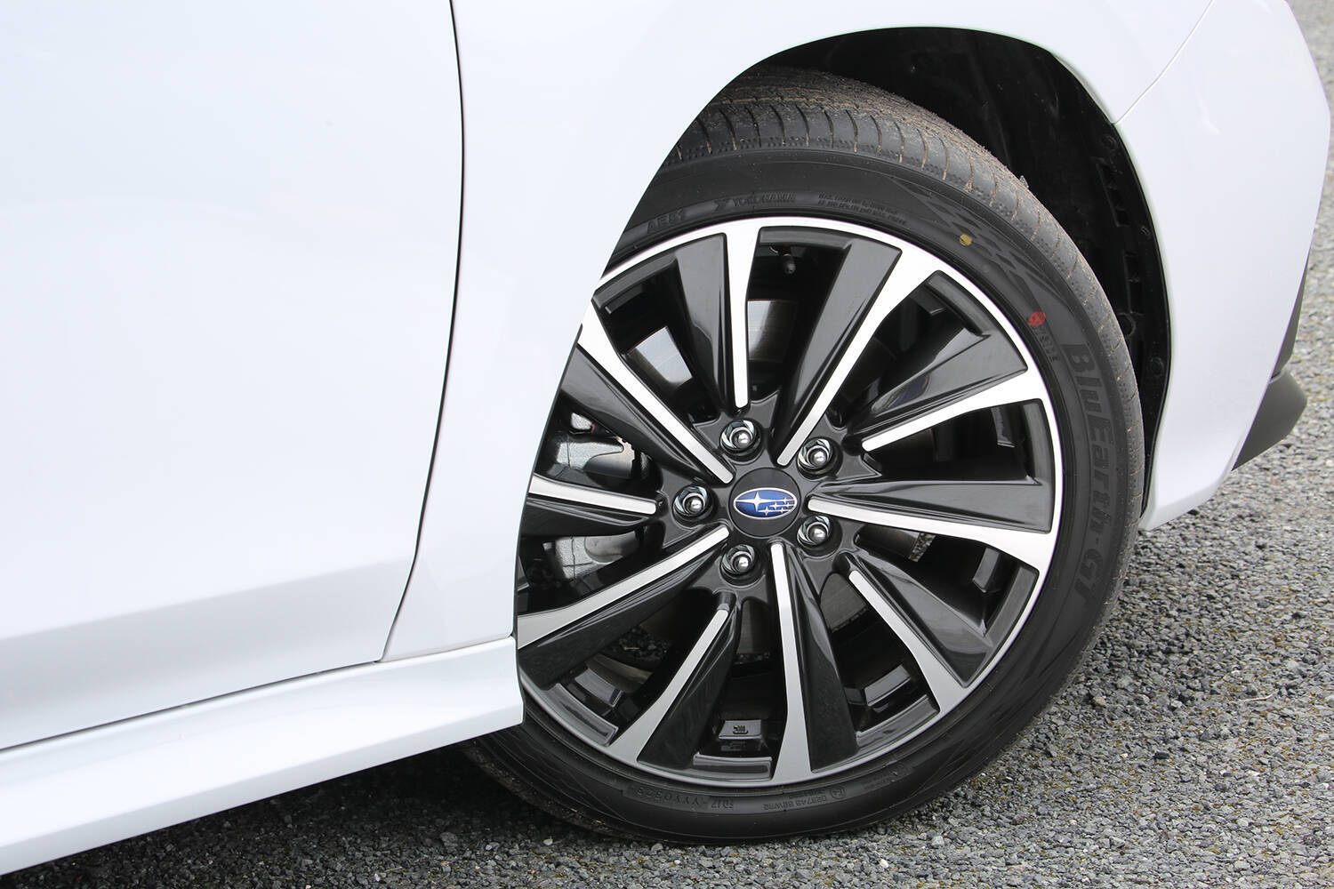 【試乗】すでに乗ってるレヴォーグの走りが「アップデート」される！　スバルの新サービス「SUBAROAD」と「e-Tuneダンパー」が控えめにいってもアリだった