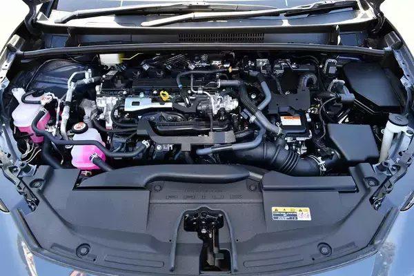 「プリウスのデザインと走りを際立たせたモデルチェンジが画期的！　2023-2024日本カー・オブ・ザ・イヤーで10点を入れたクルマとその理由【岡本幸一郎編】」の画像