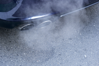 EVが普及するだしないだ結局エンジン車はこの先どうなる？　内燃機関の存続は「燃料」次第だった！