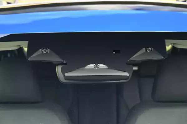 「見た目はそんなに変わらずも「改名」は伊達じゃない！　「XV」改め「クロストレック」の地味にスゴイ中身を徹底解説」の画像