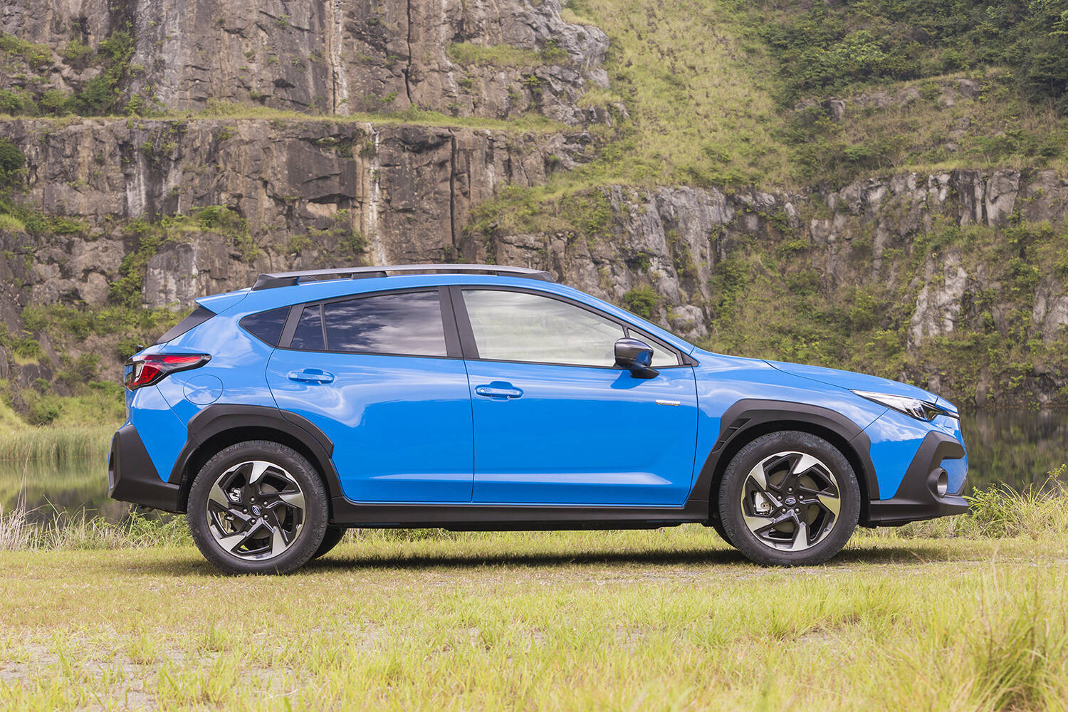 見た目はそんなに変わらずも「改名」は伊達じゃない！　「XV」改め「クロストレック」の地味にスゴイ中身を徹底解説