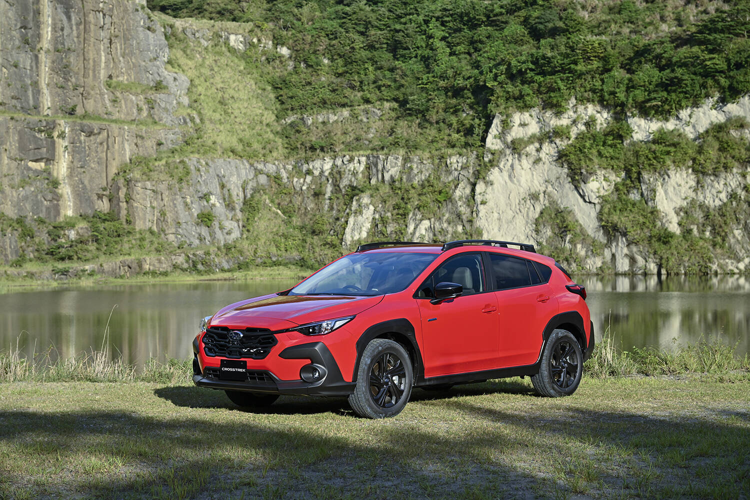 見た目はそんなに変わらずも「改名」は伊達じゃない！　「XV」改め「クロストレック」の地味にスゴイ中身を徹底解説