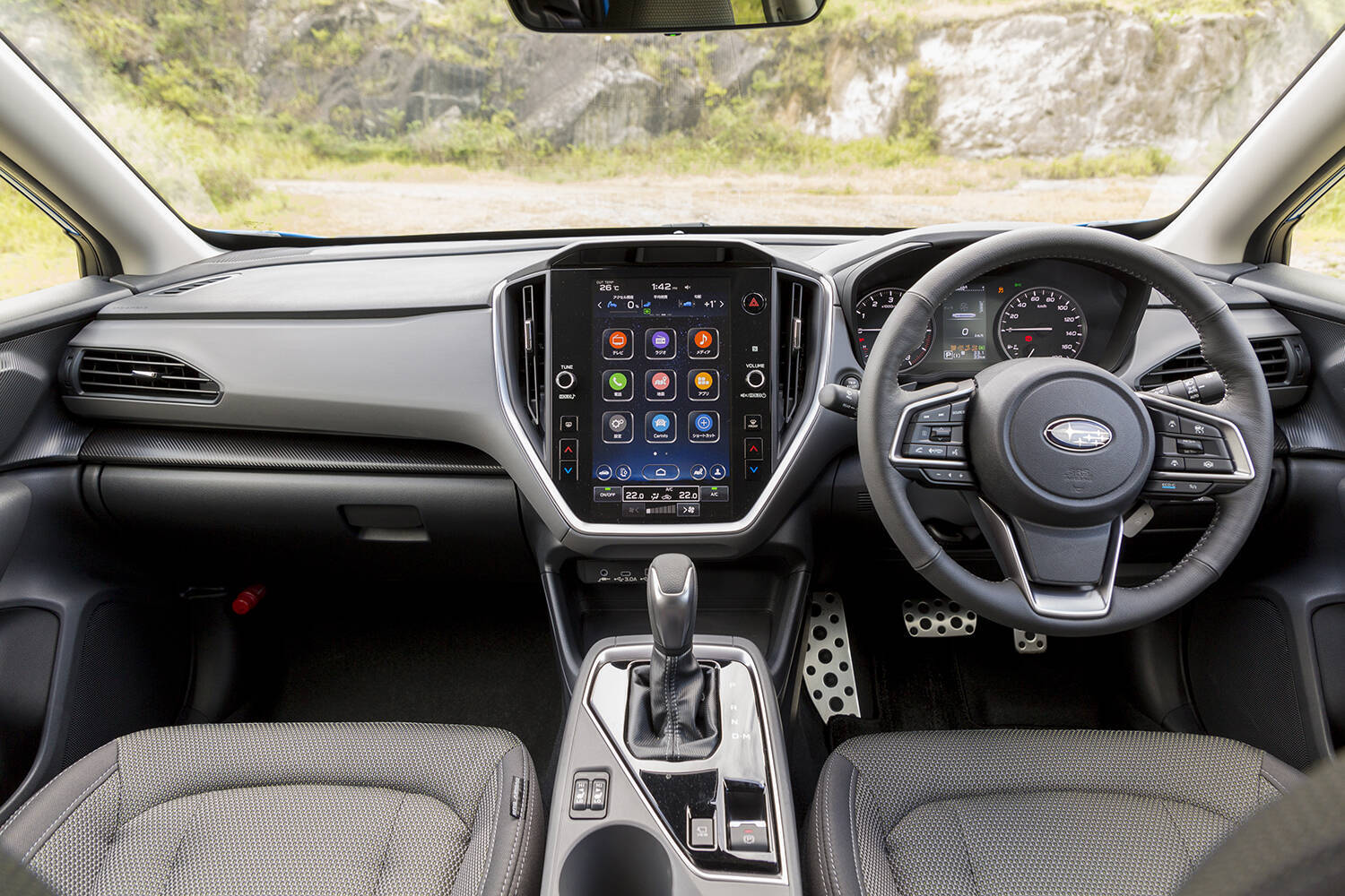 見た目はそんなに変わらずも「改名」は伊達じゃない！　「XV」改め「クロストレック」の地味にスゴイ中身を徹底解説