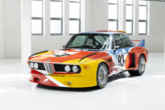 ド派手なエアロで誰が呼んだか「バットモービル」！　軽量化命で誕生した「BMW 3.0CSL」というたった1000台の名車