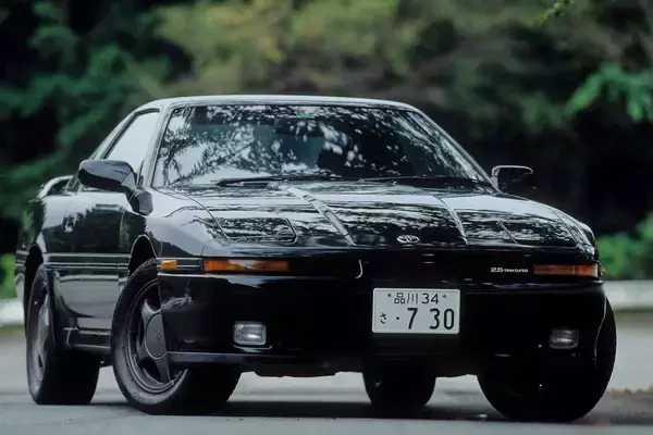 「人生一度は経験したいリトラクタブルヘッドライト車！　いまならまだ安価に入手可能な中古モデル４台」の画像