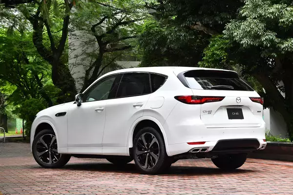 「マツダCX-60はハッキリ言って安すぎて買い！　300〜600万円まで驚きの価格差のグレード選びをズバリ解説」の画像