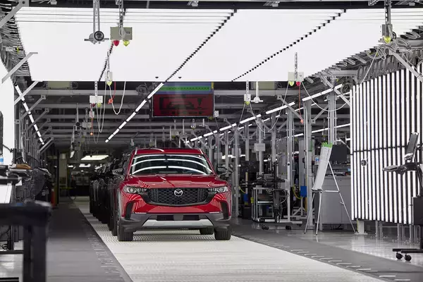 「カローラクロスとCX-50を同じ工場で生産!?　プラットフォームもパワートレインも共有してないのにトヨタとマツダが北米で合弁工場を設立したワケ」の画像