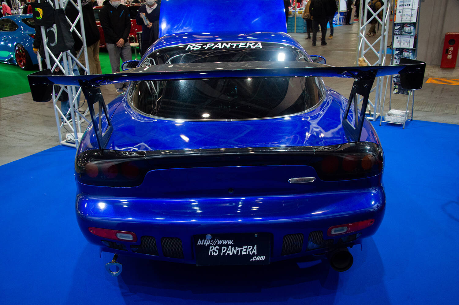 究極のRX-7が爆誕！　３ローターのNAロータリーをぶち込んだ圧倒的なコーナリングマシン
