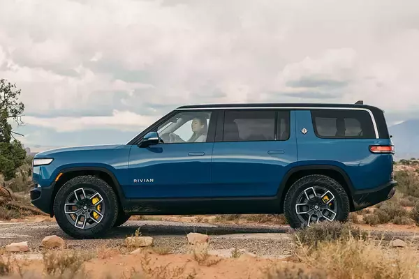 「創業10年でGM超えの10兆円！　第２のテスラともいわれるEVメーカー「リビアン」って何もの？」の画像