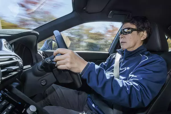 「【試乗】いまや超貴重な5リッターV8NAエンジン！　レクサスIS500が魅せた「下山仕込み」の超高レベルな走り」の画像