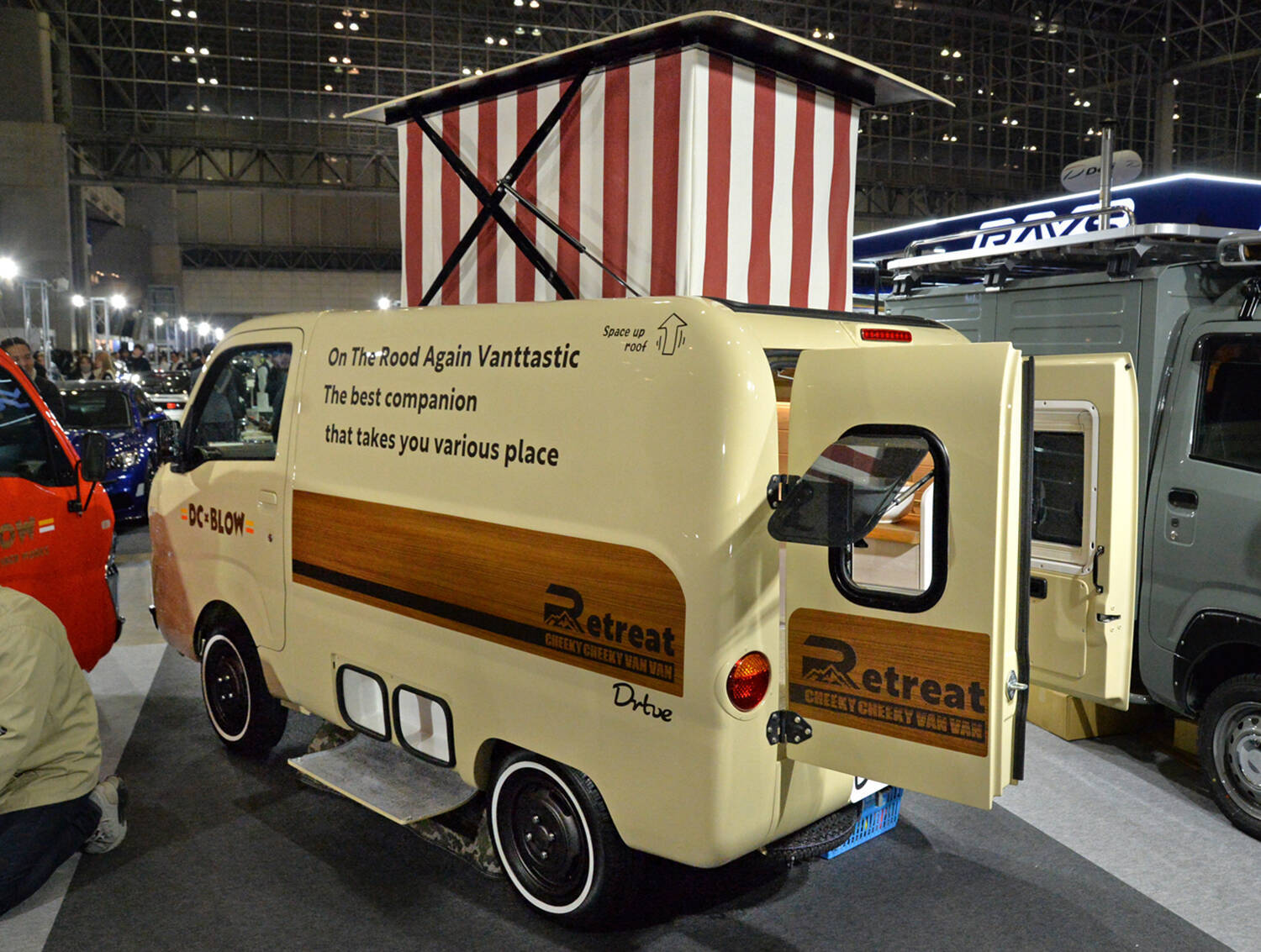 アメリカなバンに軽トラのサウナカー！ 超絶オシャレな「BLOW＆TARBOW 