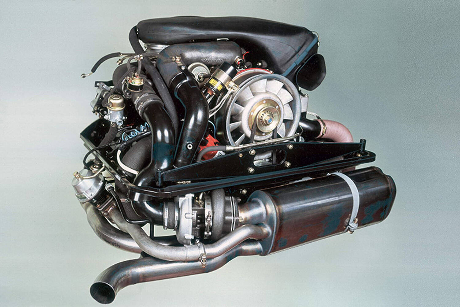 フェラーリやランボに負けないための武器がターボだった！　ポルシェの野心が生んだ930ターボとは