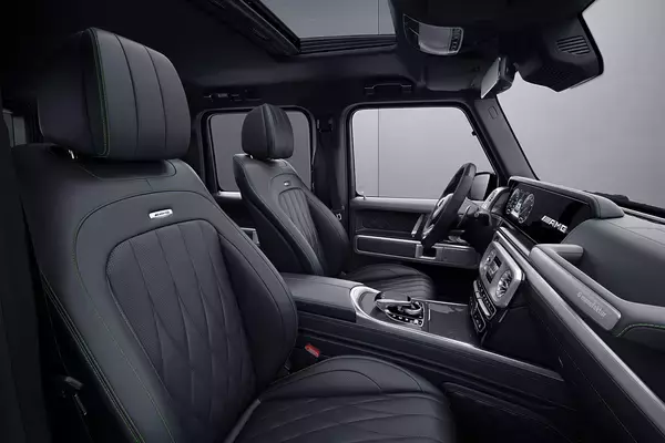 「３色のマットカラーを纏ったGクラスの限定車！　メルセデスAMG G 63「マグノヒーローエディション」を発表」の画像