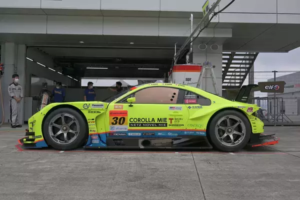 「ハチロクにV8をぶち込んだスーパーGT専用マシン！　GR86 GTのポテンシャルを織戸学に直撃」の画像