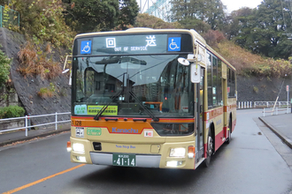 EVバスは難しいが電動化に一歩前進！　ディーゼル車の燃費改善に「ソーラーパネル」を積んでみた