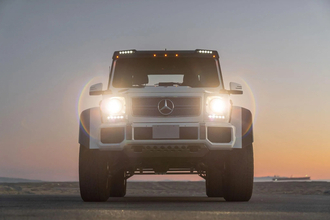 ベントレーもロールス・ロイスも「そこのけ」状態！　マイバッハが手がけた「G650ランドレー」の圧倒的な存在感