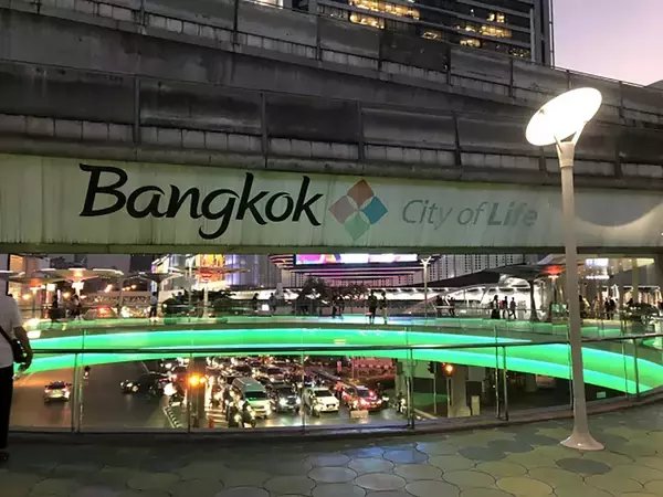 上級国民のせいで酷い渋滞が緩和されない？　バンコクの新駅建設にみる「格差社会」のひずみ