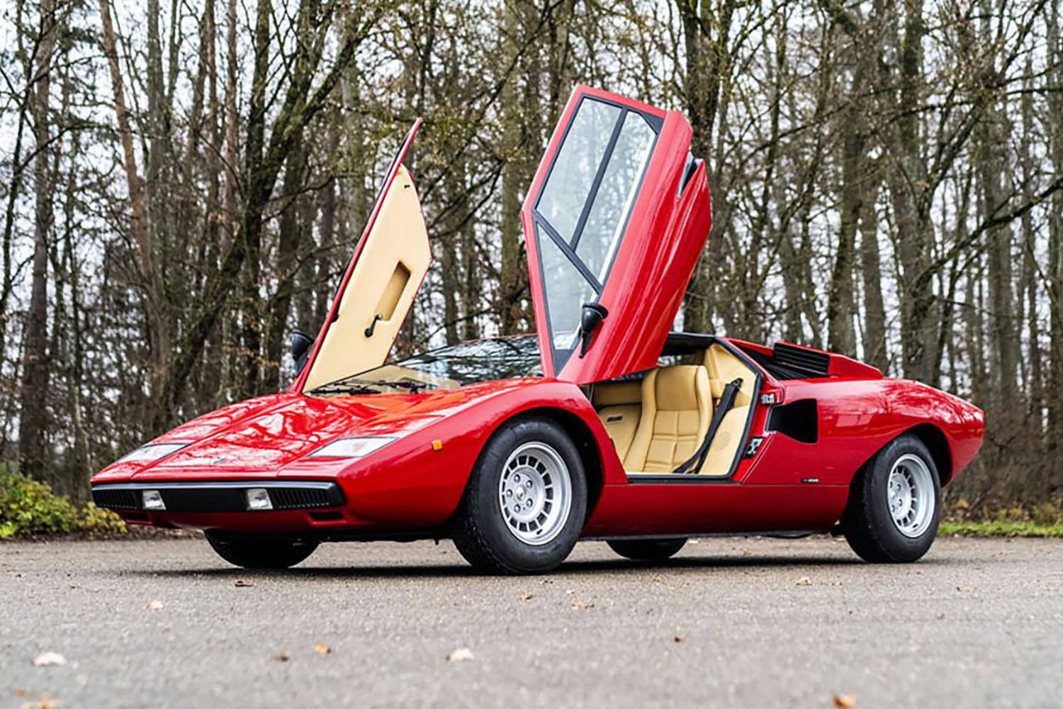 数多のスーパーカーに乗った「スーパーカー大王」が選ぶ！　テンション上がりまくりの「印象深い」モデルTOP３