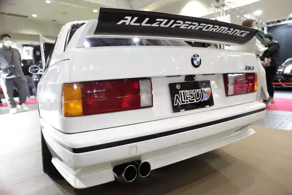 「社長のM3まで惜しみなく公開！　大阪の名門BMW専門店が手がけた「個人車４台」がハイレベルすぎる」の画像