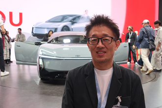 カローラも変わる必要がある！　「スポーティでカッコいい」を形にしたデザイン担当を直撃取材【ジャパンモビリティショー2025】
