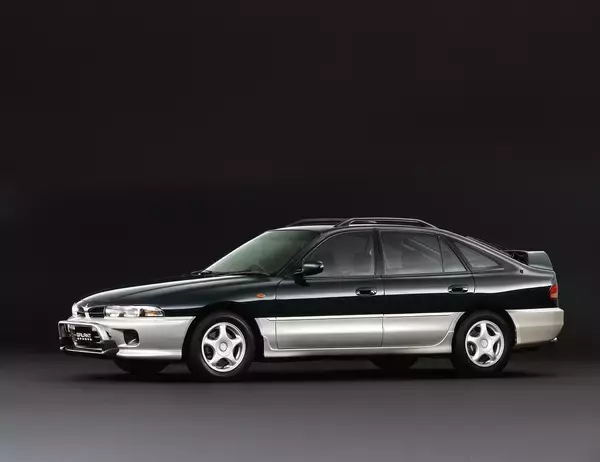 「誰のマネでもないしマネもされない一匹狼！　所属不明の「謎ジャンル」クルマ４台」の画像