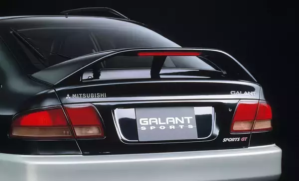 「誰のマネでもないしマネもされない一匹狼！　所属不明の「謎ジャンル」クルマ４台」の画像