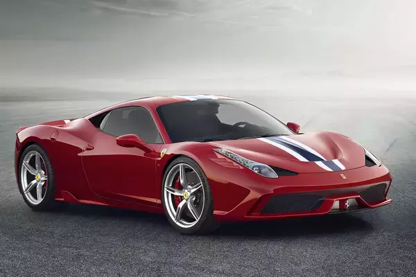 「超高額でも秒で売り切れ！　中古は新車より高い！　モデル末期に登場する「特別な」V8フェラーリの「バカッ速」な中身」の画像