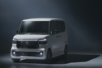 「黒」の上質感と実用性を併せもつ精悍な特別仕様車！　ホンダN-BOXに新登場の「BLACK STYLE」は注目必至
