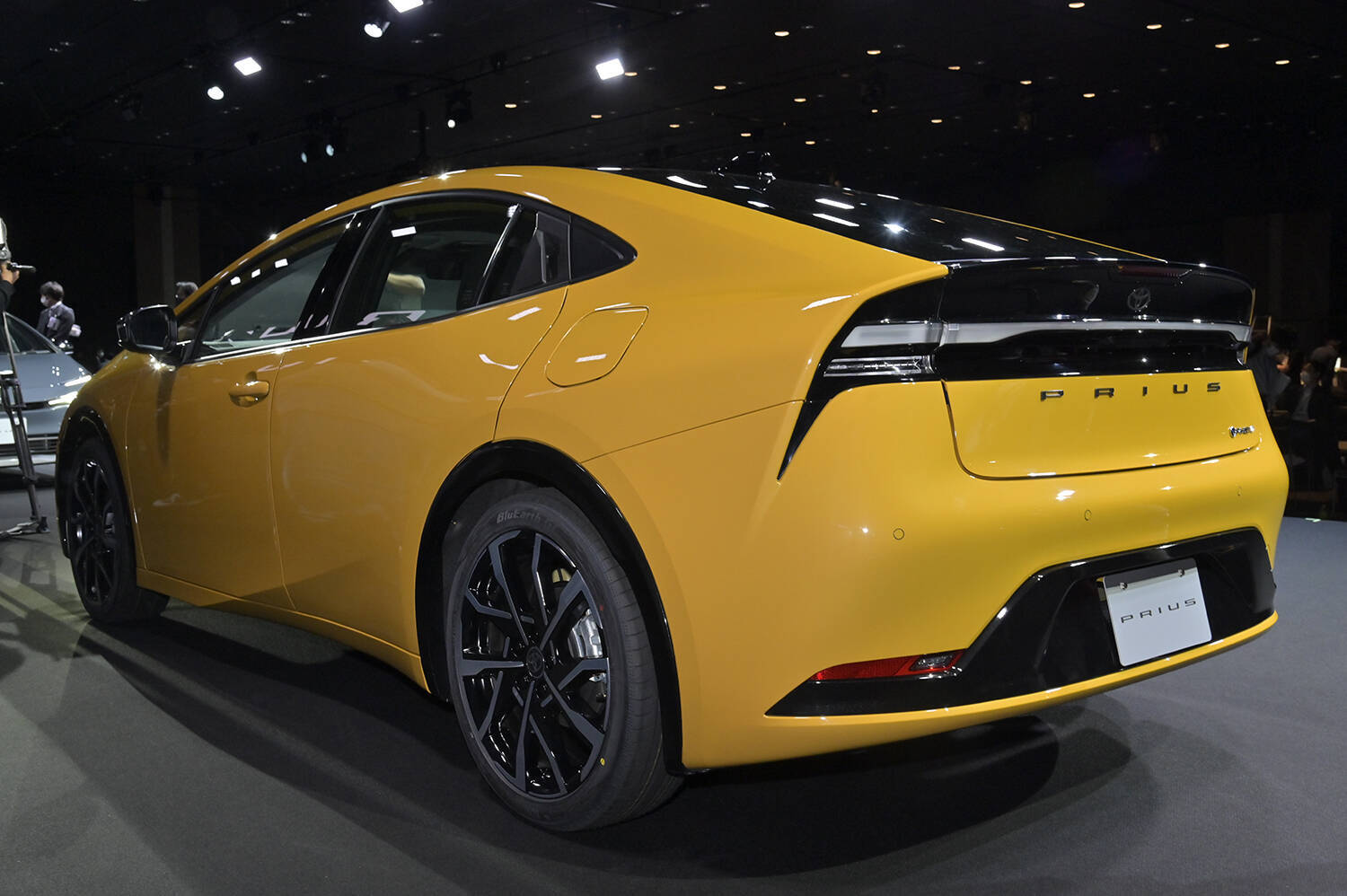 新型プリウスが鉄腕アトムの聖地「高田馬場」にて世界初公開！　２リッター＆1.8リッターハイブリッドとPHVで展開