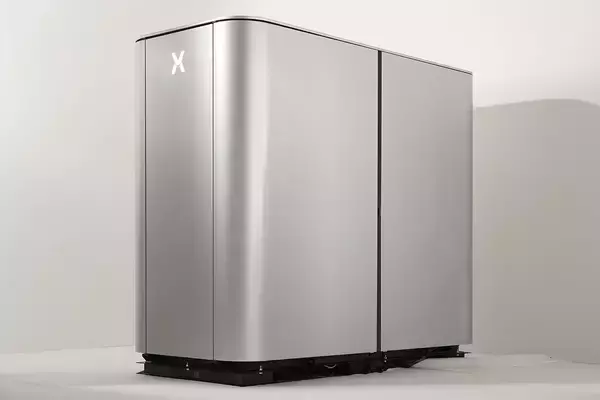 「EVの充電時間を大幅短縮するハイパーチャージャー！　でも自社のクルマしか充電できないってどうなの？」の画像