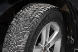 「しまい方で「寿命」に差が出る！　来冬また履く「スタッドレスタイヤ」の保管方法の正解とは」の画像1