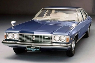 日本車……だけどどう見てもアメ車じゃん！　1970年代に売られていたいまじゃ考えられないクルマ３台!!