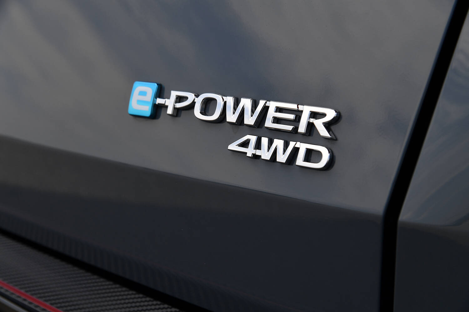 【試乗】ドライブモードでのキャラ変が見事！　ノートオーラNISMOは「走りの楽しさ」ではNISMOシリーズ随一のデキ